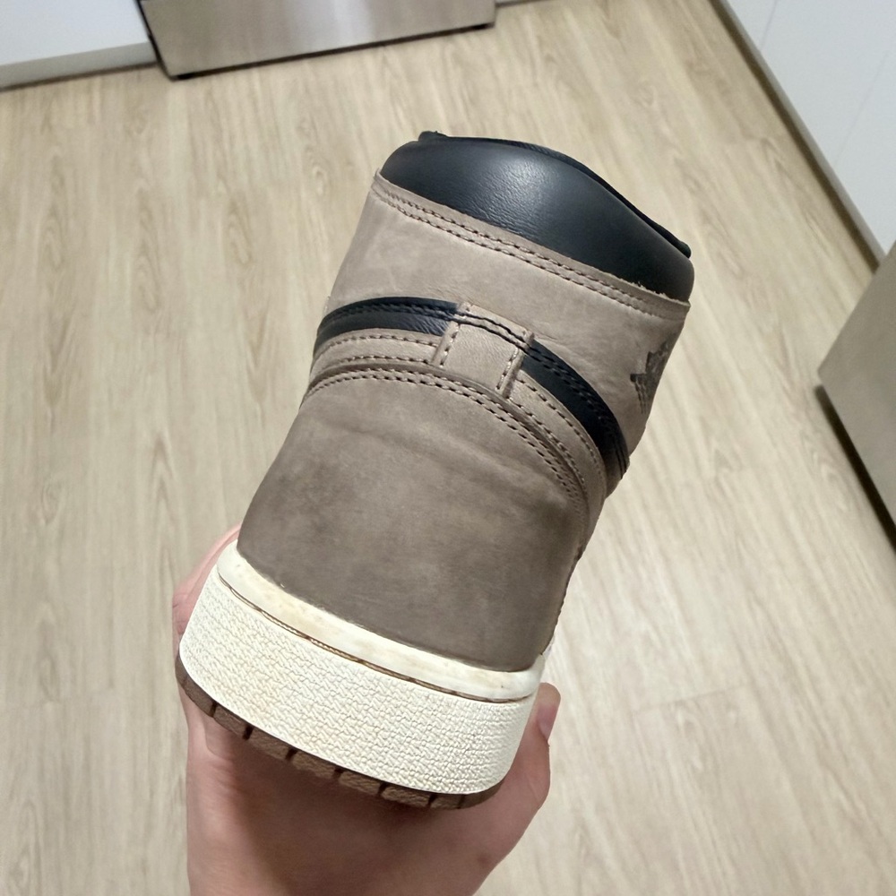 Jordan retro 1 high palomino - Picture 3 of 9